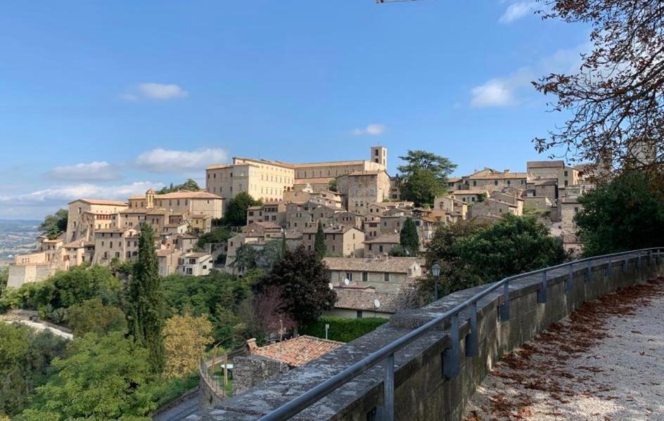 Il Rifugio Dell' Artista Lejlighed Todi Eksteriør billede